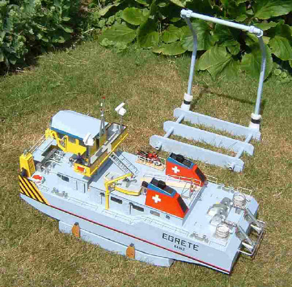 model boat mayhem