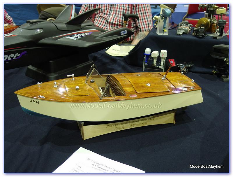 ModelBoatMayhem_Coalville_2014-418.JPG